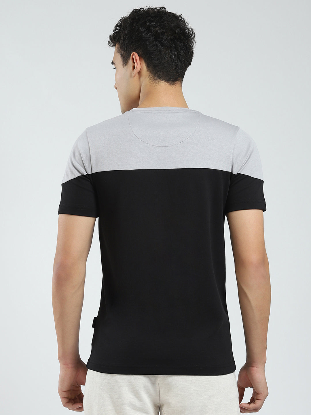 Rock.it Men Black Solid Round Neck Half Sleeve T-Shirt