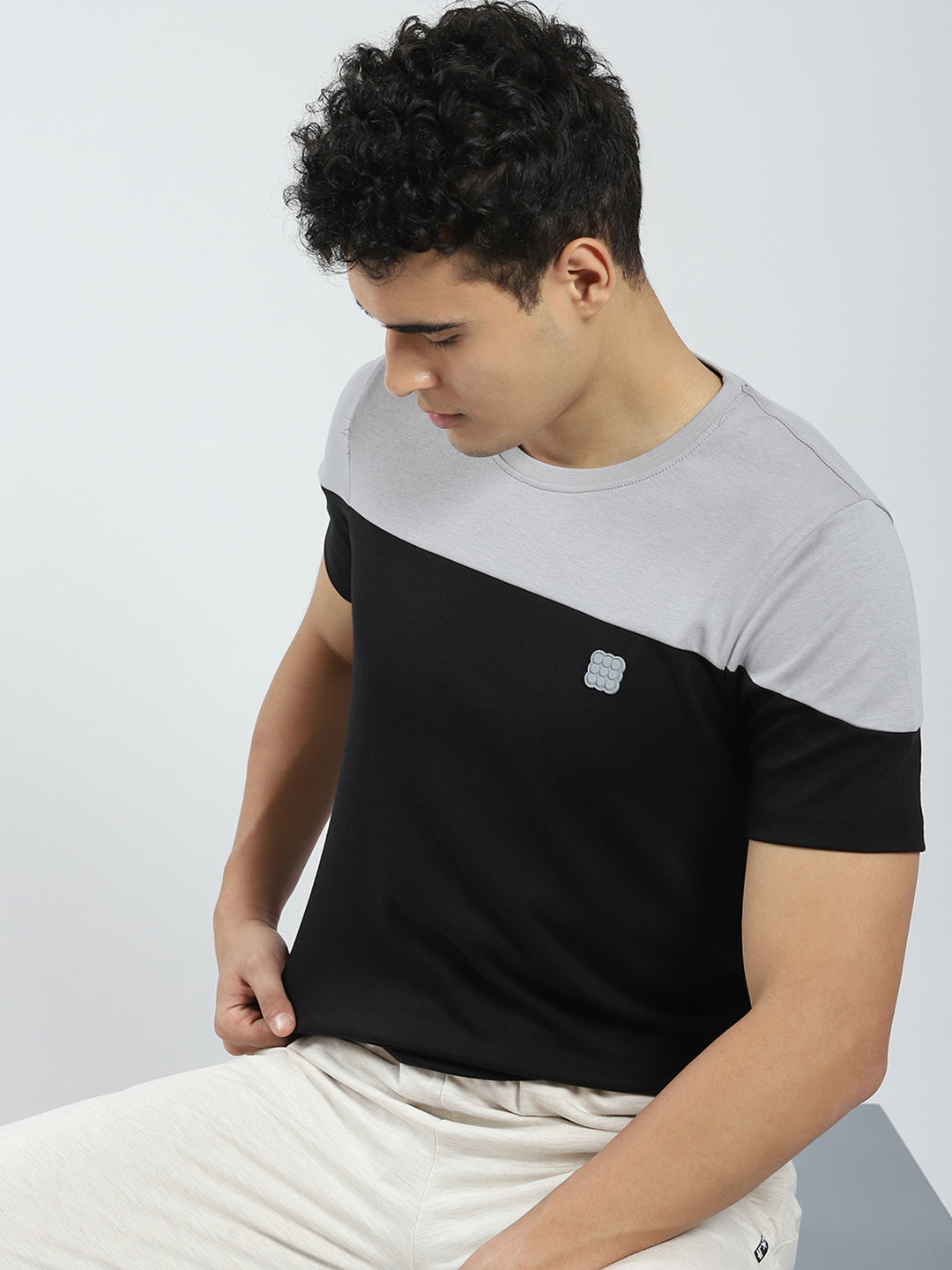 Rock.it Men Black Solid Round Neck Half Sleeve T-Shirt