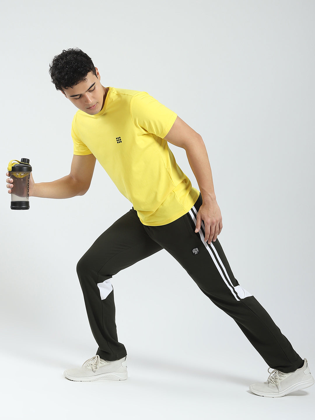 Rock.it Men Yellow Solid Round Neck Half Sleeve T-Shirt