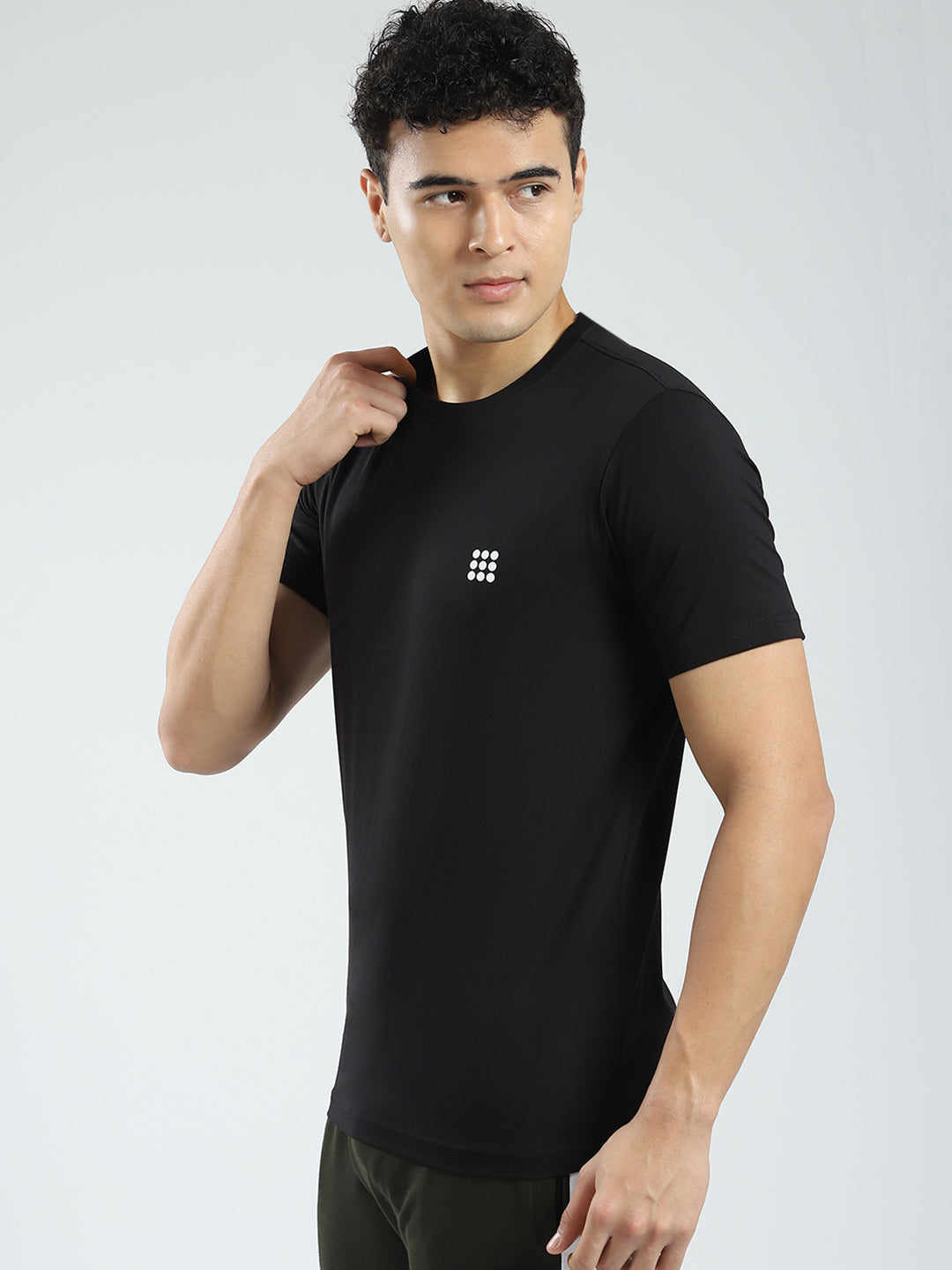 Rock.it Men Black Solid Round Neck Half Sleeve T-Shirt