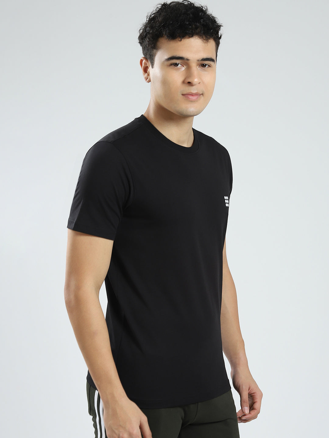 Rock.it Men Black Solid Round Neck Half Sleeve T-Shirt