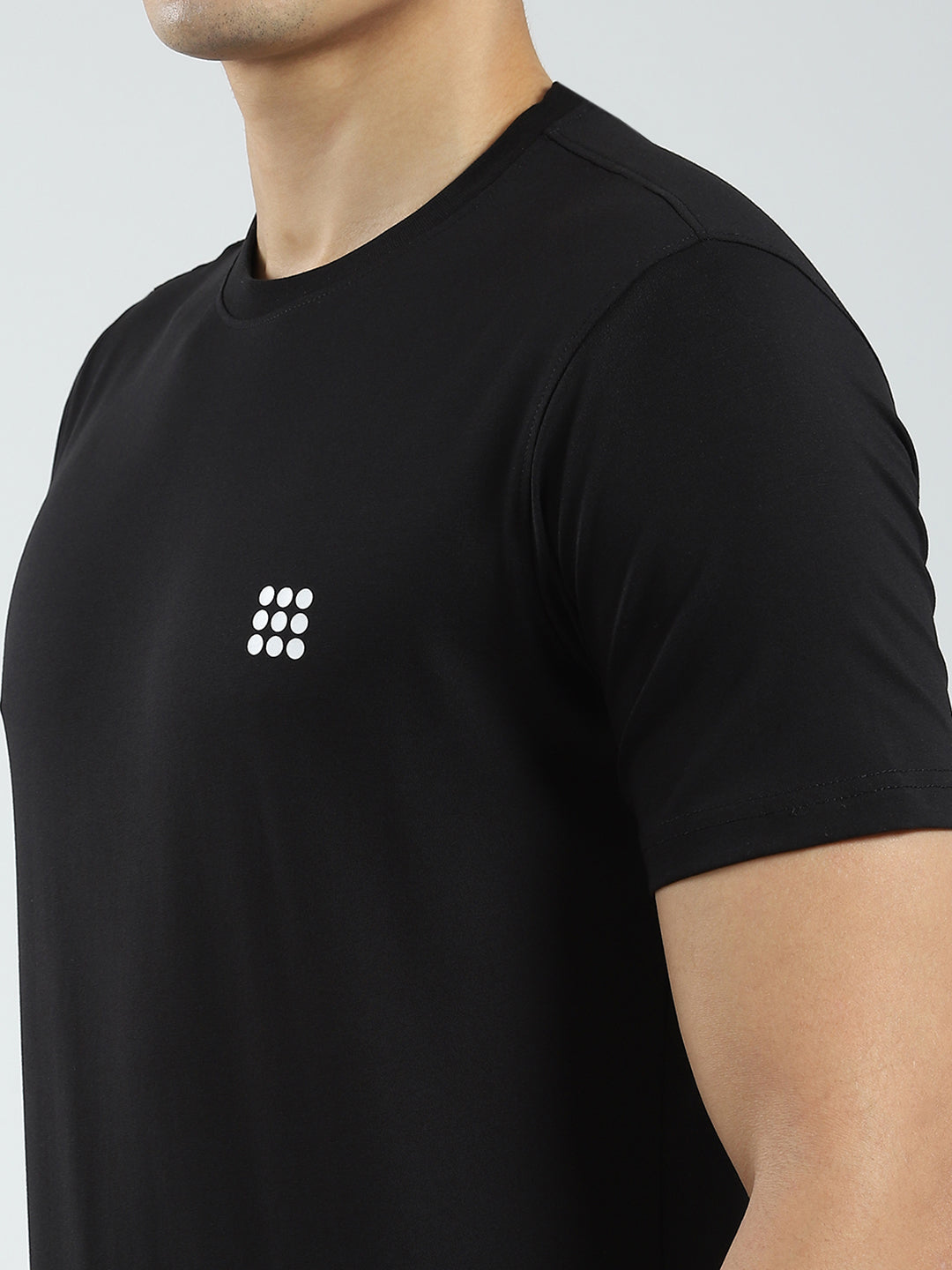Rock.it Men Black Solid Round Neck Half Sleeve T-Shirt
