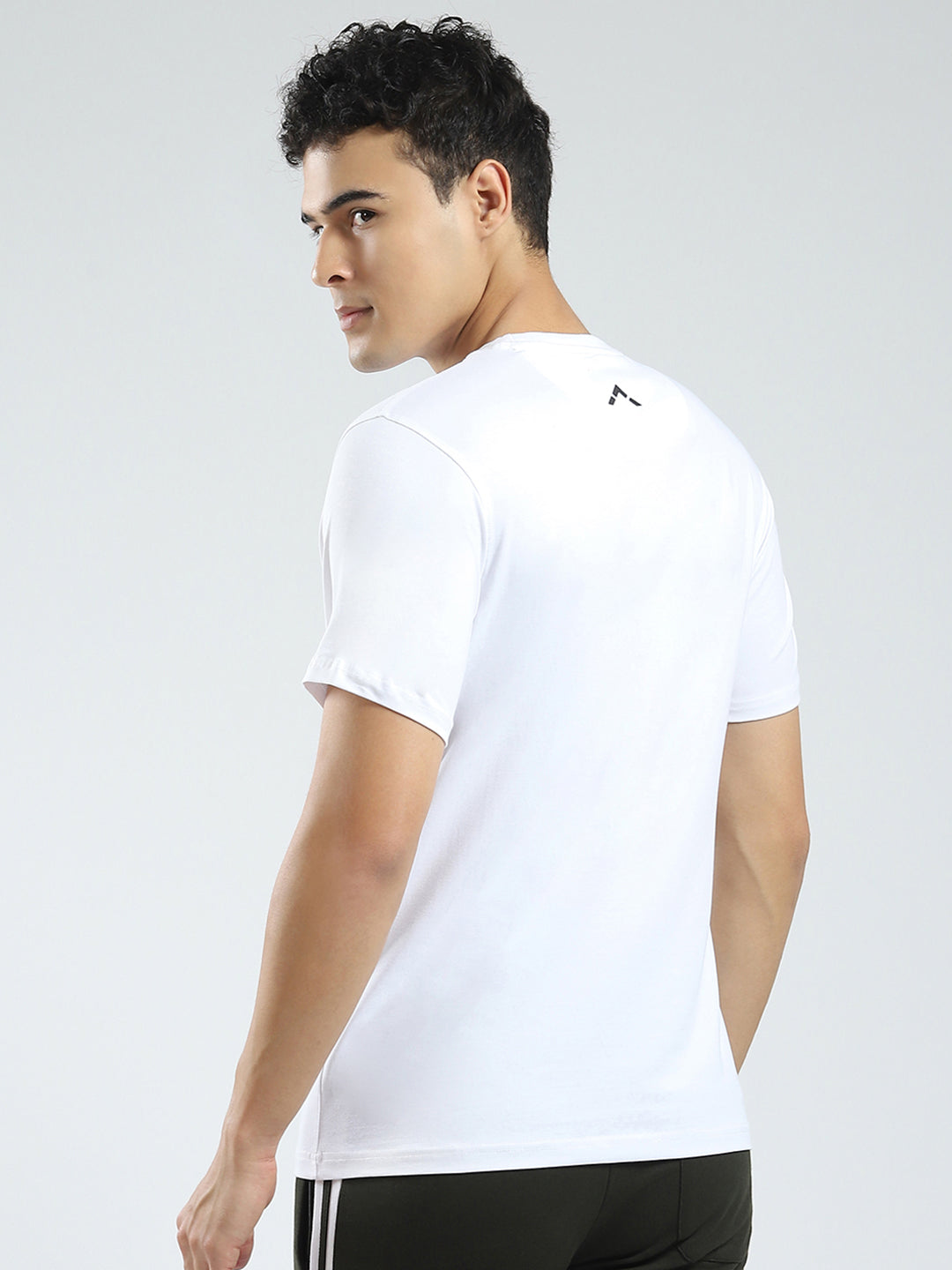 Rock.it Men White Solid Round Neck Half Sleeve T-Shirt
