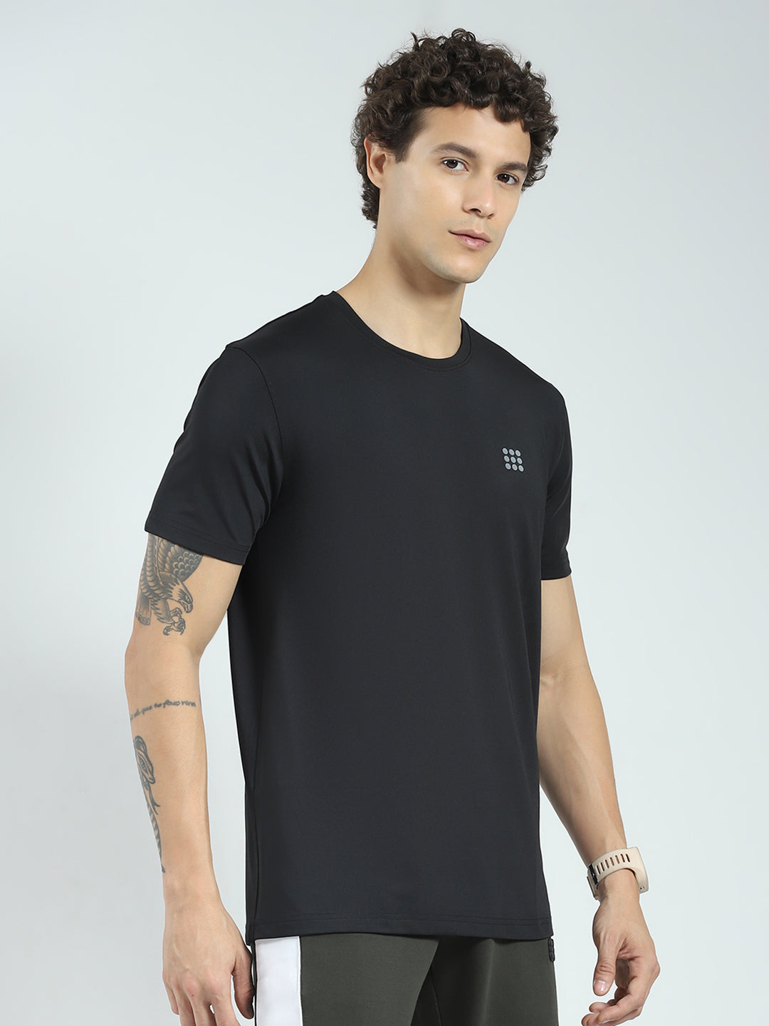 Rock.it Men Black Solid Round Neck Half Sleeve T-Shirt