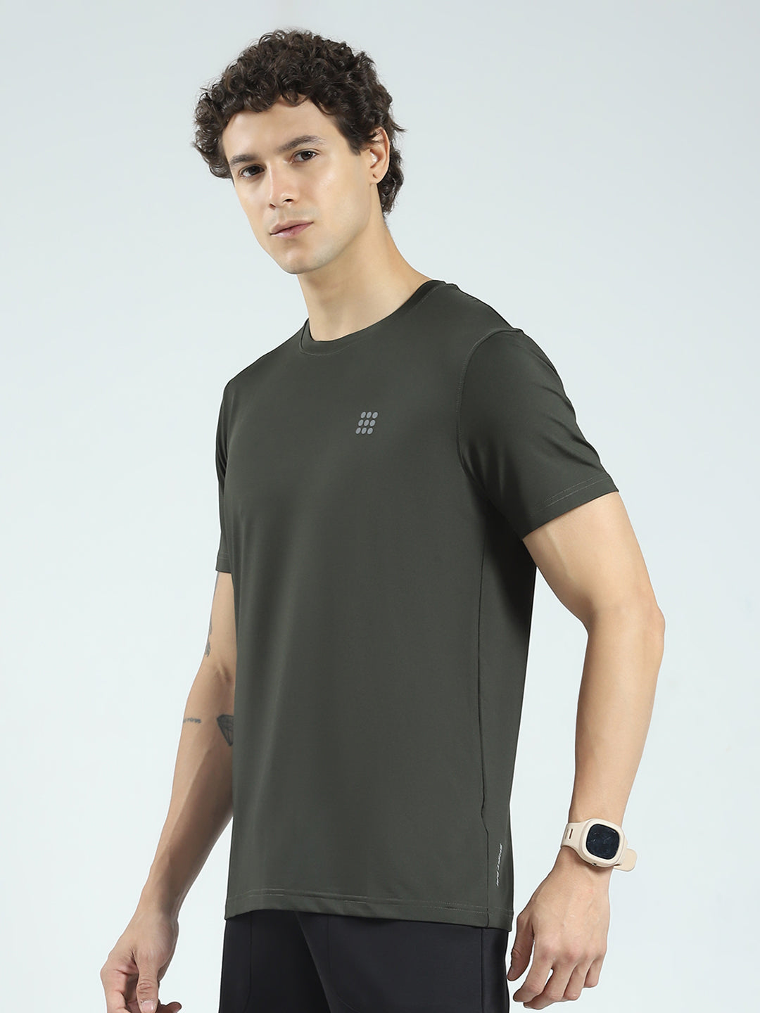 Rock.it Men Olive Solid Round Neck Half Sleeve T-Shirt