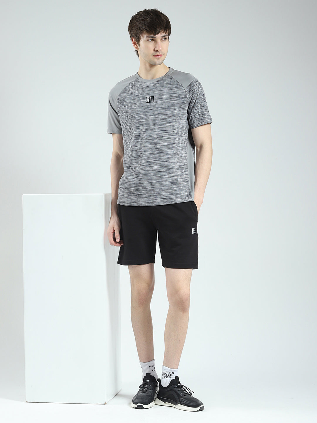 Rock.it Men Grey Solid Round Neck Half Sleeve T-Shirt