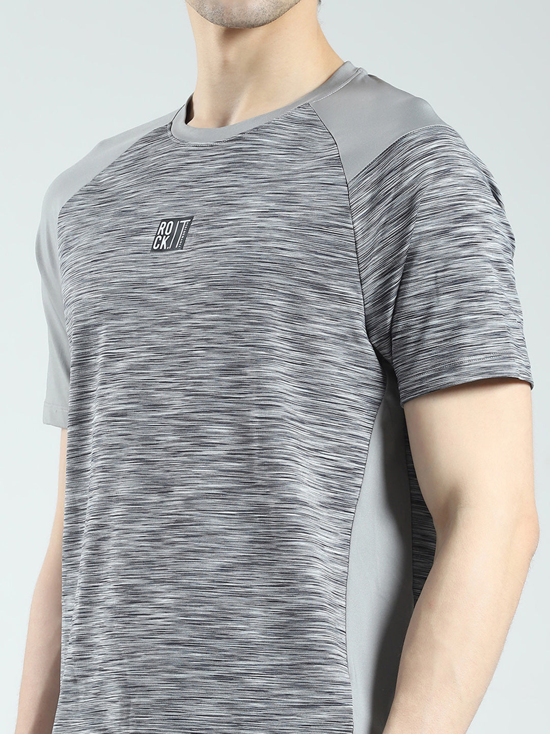 Rock.it Men Grey Solid Round Neck Half Sleeve T-Shirt