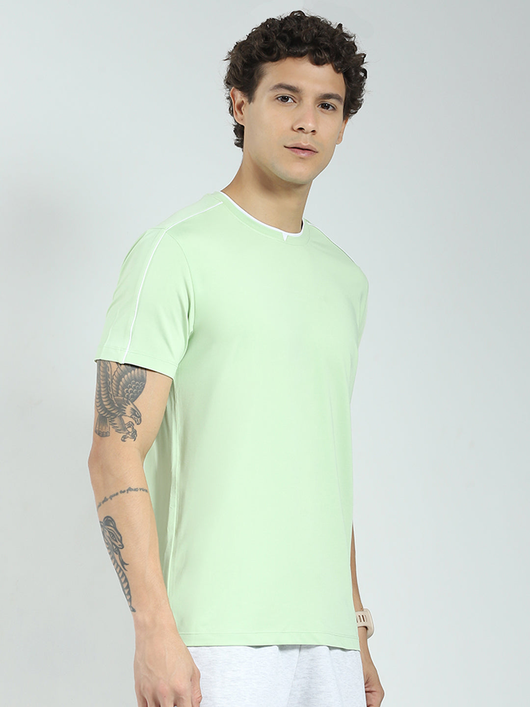 Rock.it Men Green Solid Round Neck Half Sleeve T-Shirt