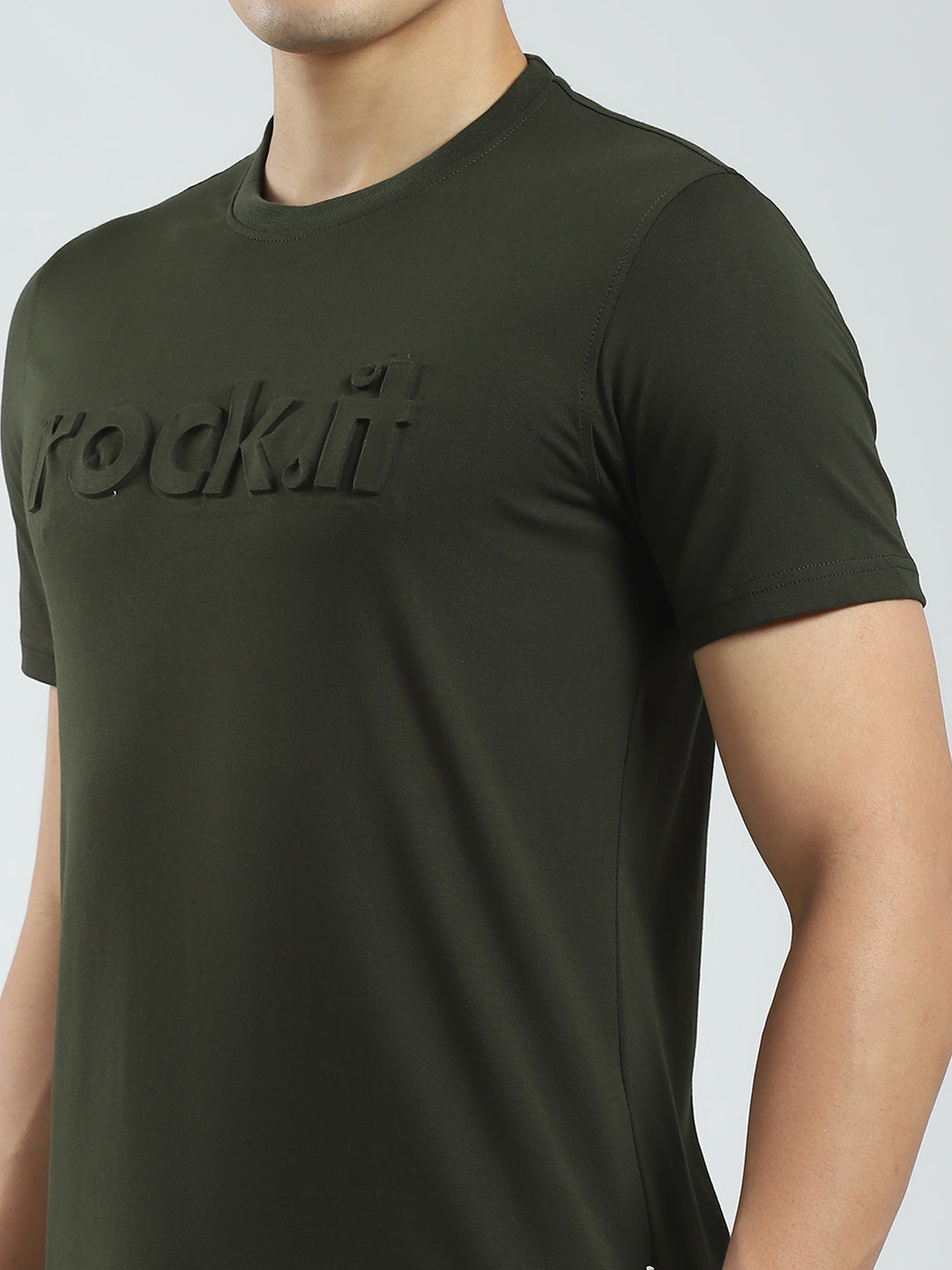 Rock.it Men Olive Solid Round Neck Half Sleeve T-Shirt