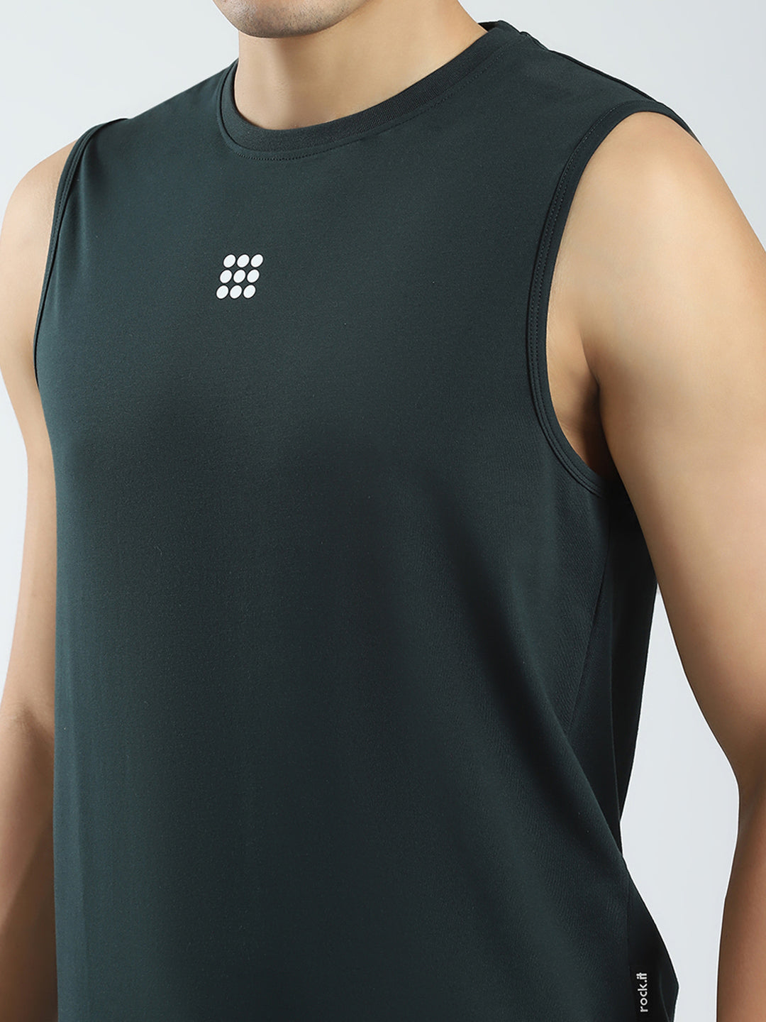 Rock.it Men Teal Blue Solid Round Neck Sleeveless T-Shirt