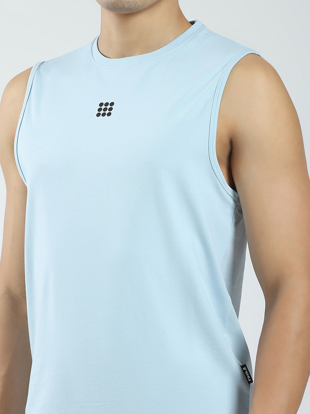 Rock.it Men Blue Solid Round Neck Sleeveless T-Shirt