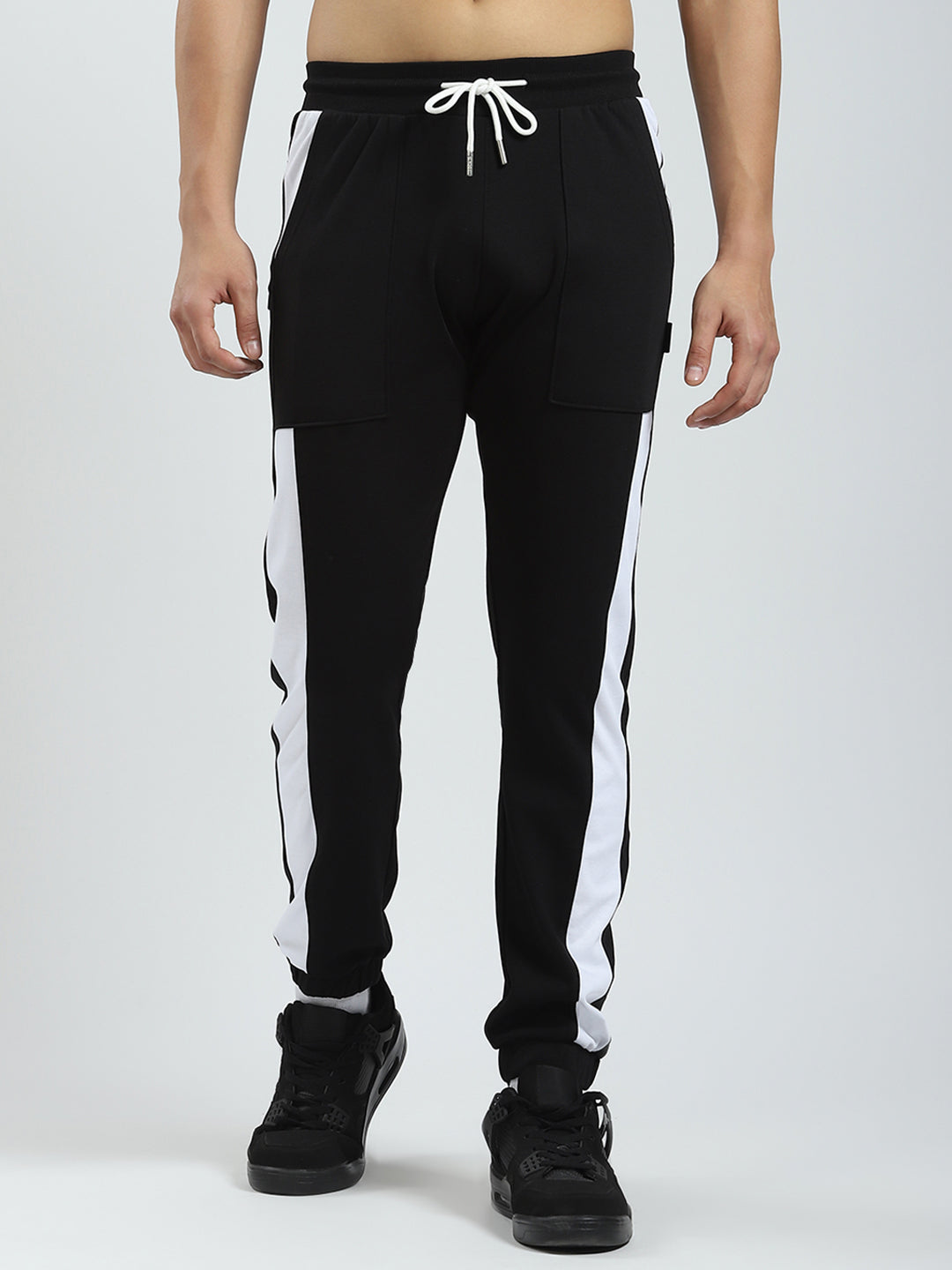 Rock.it Men Black Solid Regular Fit Jogger