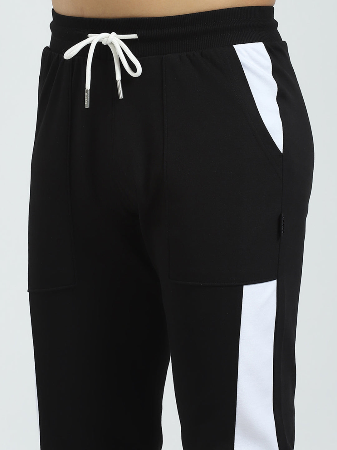 Rock.it Men Black Solid Regular Fit Jogger