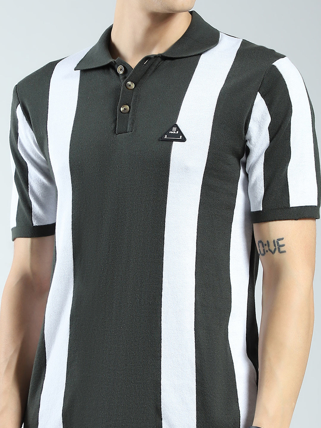 Rock.it Men Olive Stripe Collar Half Sleeve T-Shirt