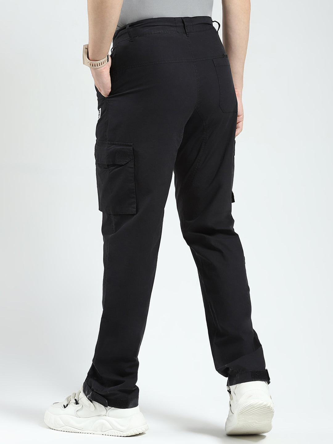 Rock.it Men Black Solid Straight Fit Cargo