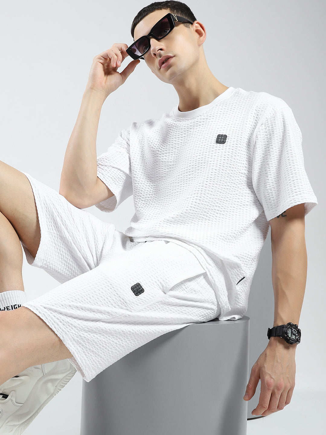 Rock.it Men White Self Design Round Neck Half Sleeve Shorts Set