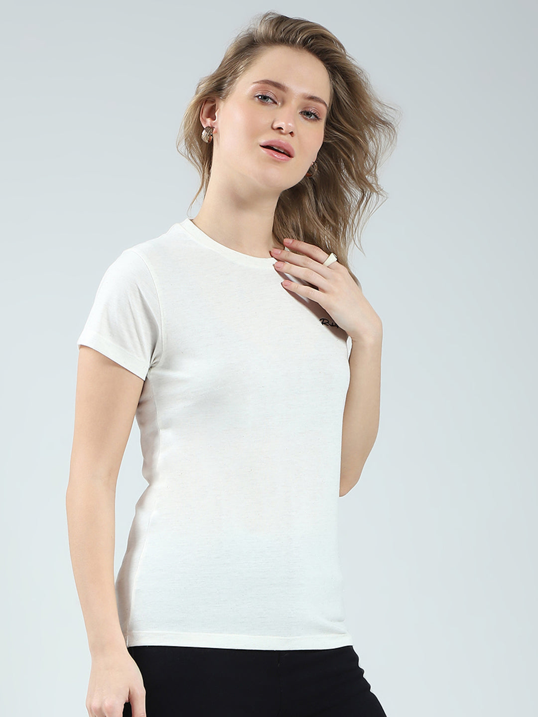Rock.it Women Off White Solid Round Neck Half Sleeve Top