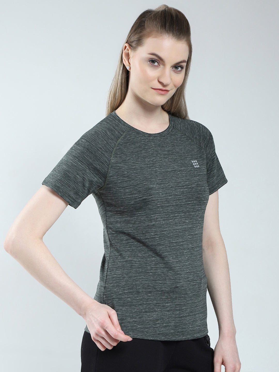 Rock.it Women Green Solid Round Neck Half Sleeve Top