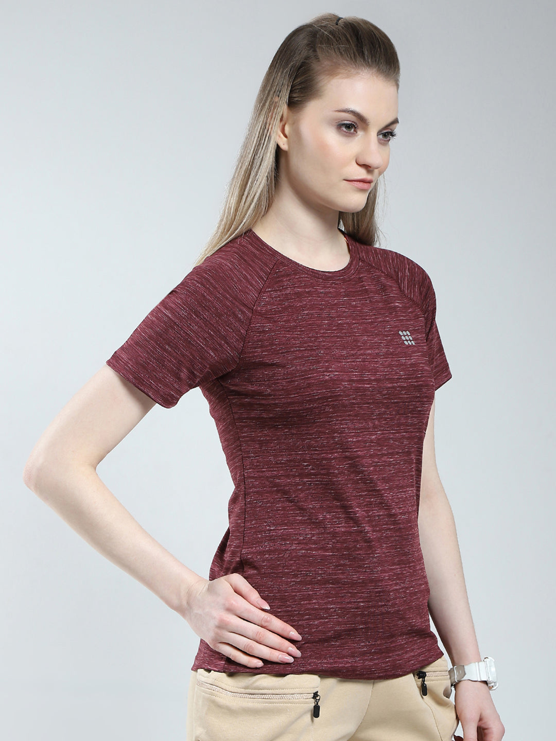 Rock.it Women Maroon Solid Round Neck Half Sleeve Top