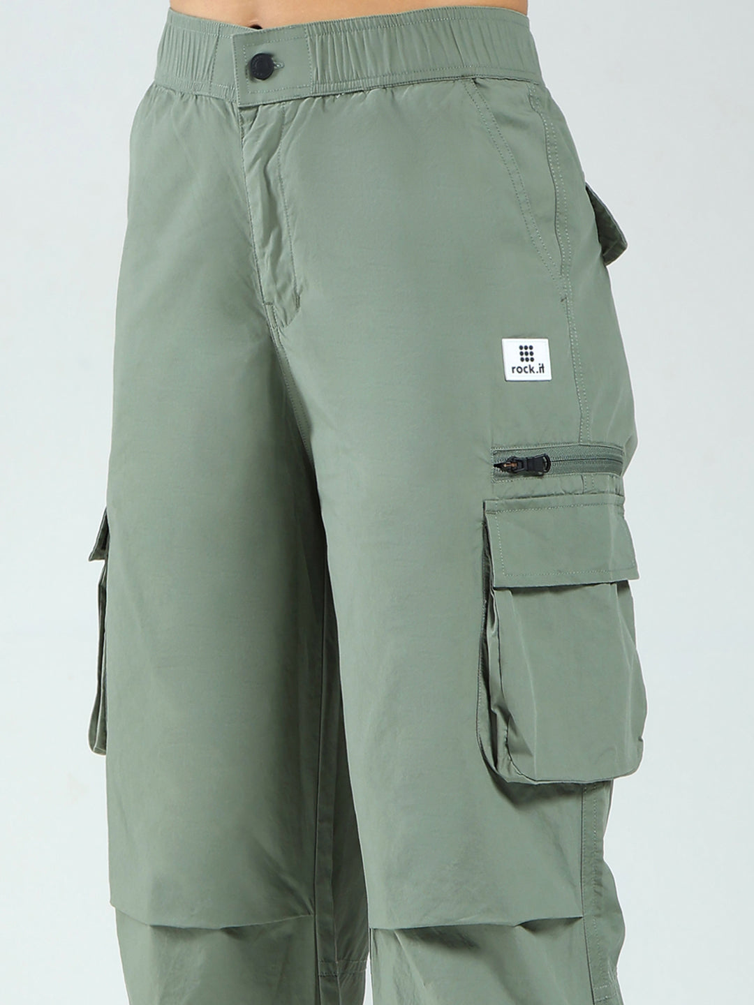 Rock.it Women Green Solid Straight Fit Cargo