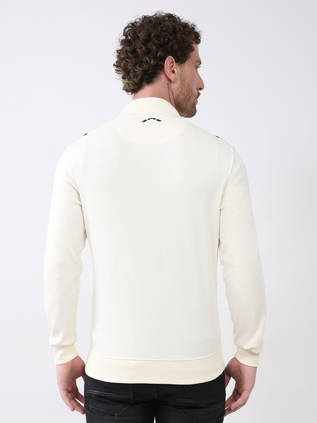 Rock.it Men White Printed Mock Neck Full Sleeve Sweatshirt