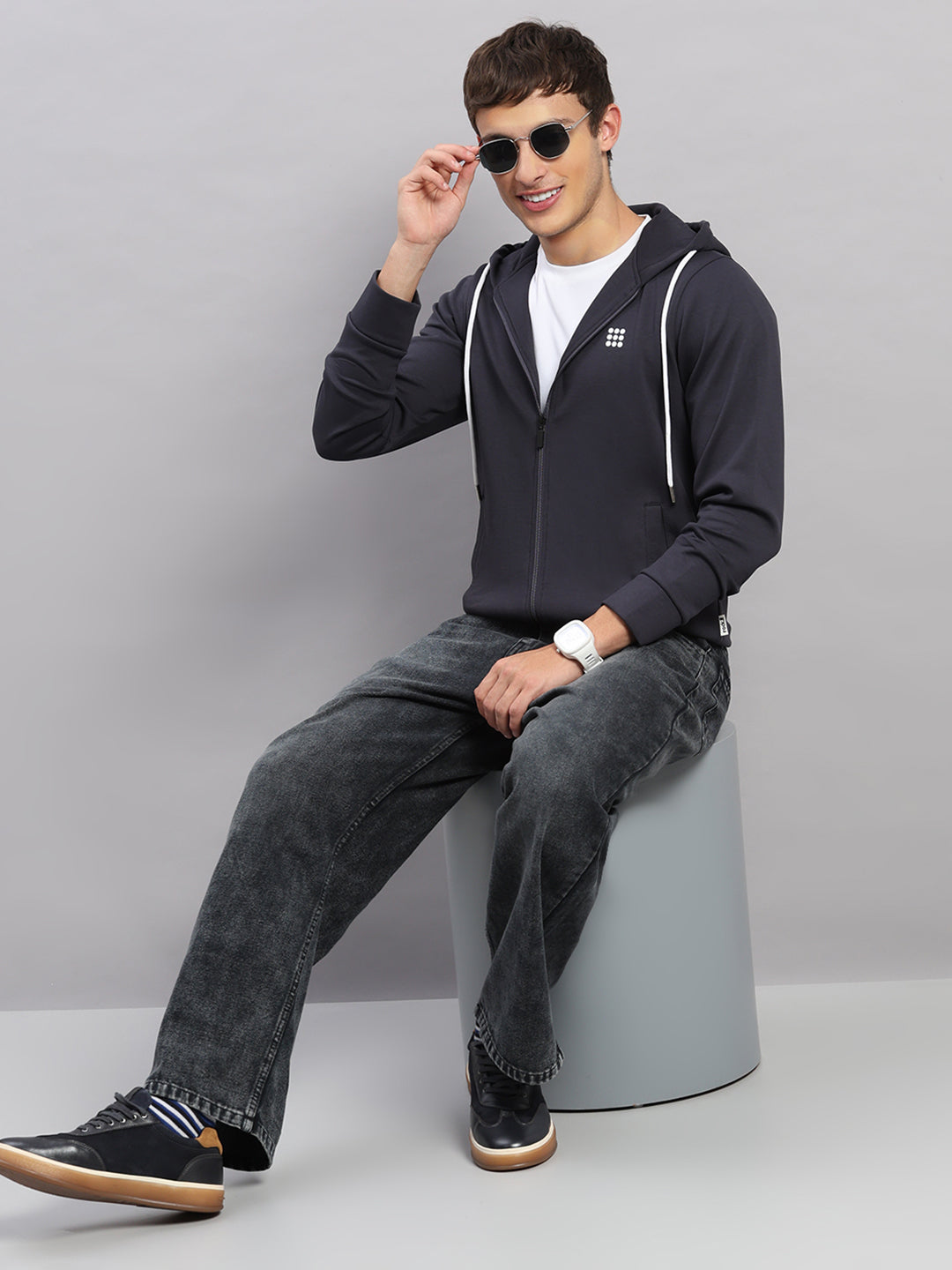 Rock.it Men Grey Solid Hooded Full Sleeve Sweatshirt