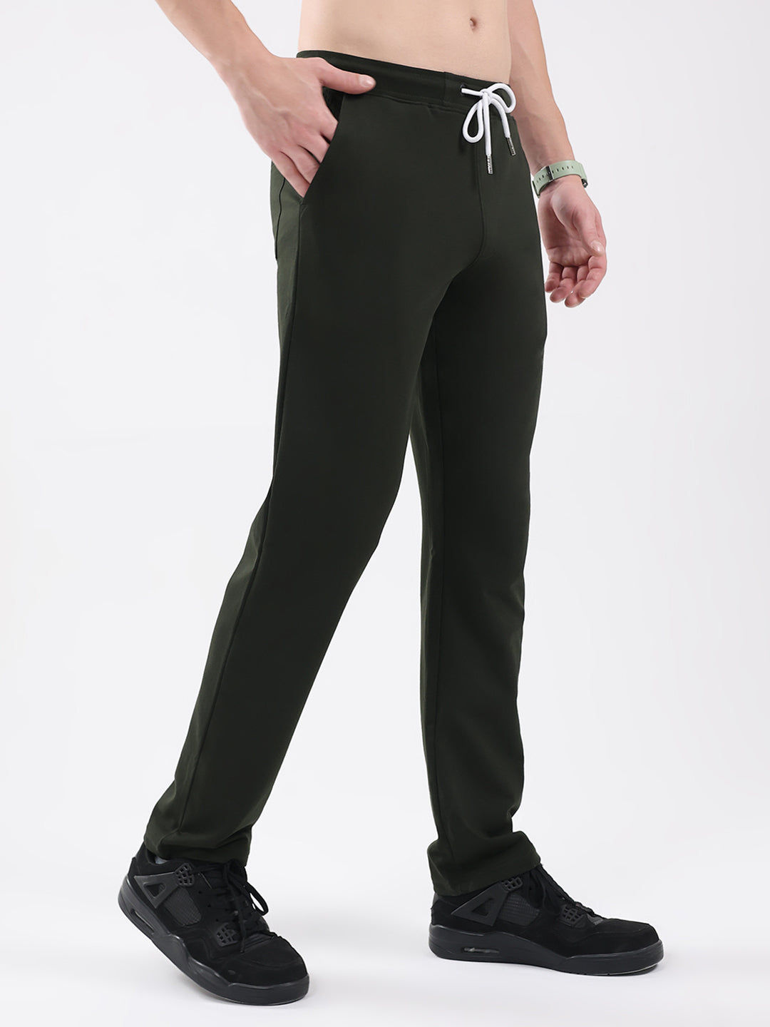 Rock.it Men Olive Solid Regular Fit Winter Lower