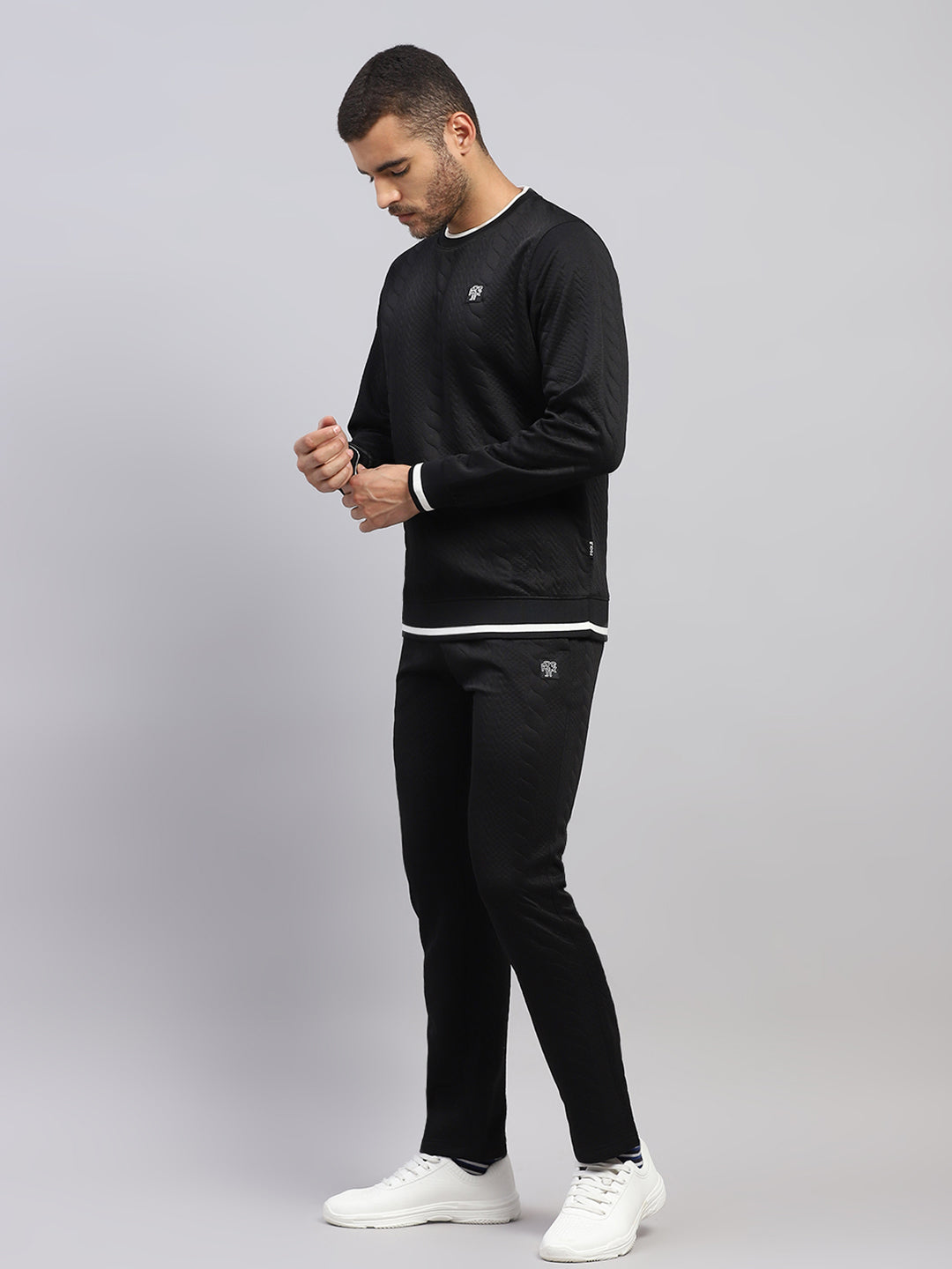 Rock.it Men Black Self Design Round Neck Sleeveless Winter Tracksuit