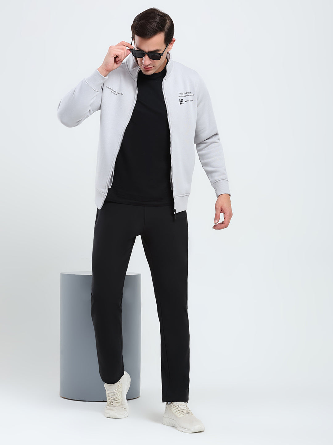 Rock.it Men Grey Solid Mock Neck Full Sleeve Sweatshirt