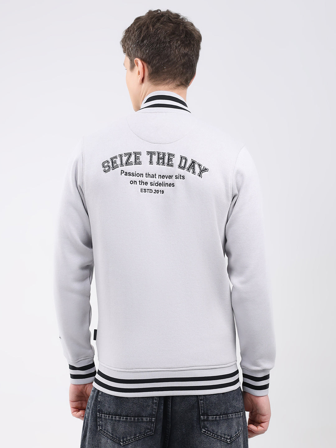 Rock.it Men Grey Solid Band Neck Full Sleeve Sweatshirt