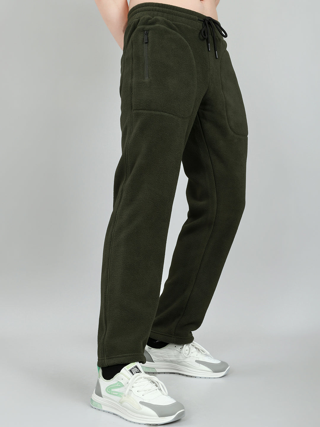 Rock.it Men Olive Solid Regular Fit Winter Lower