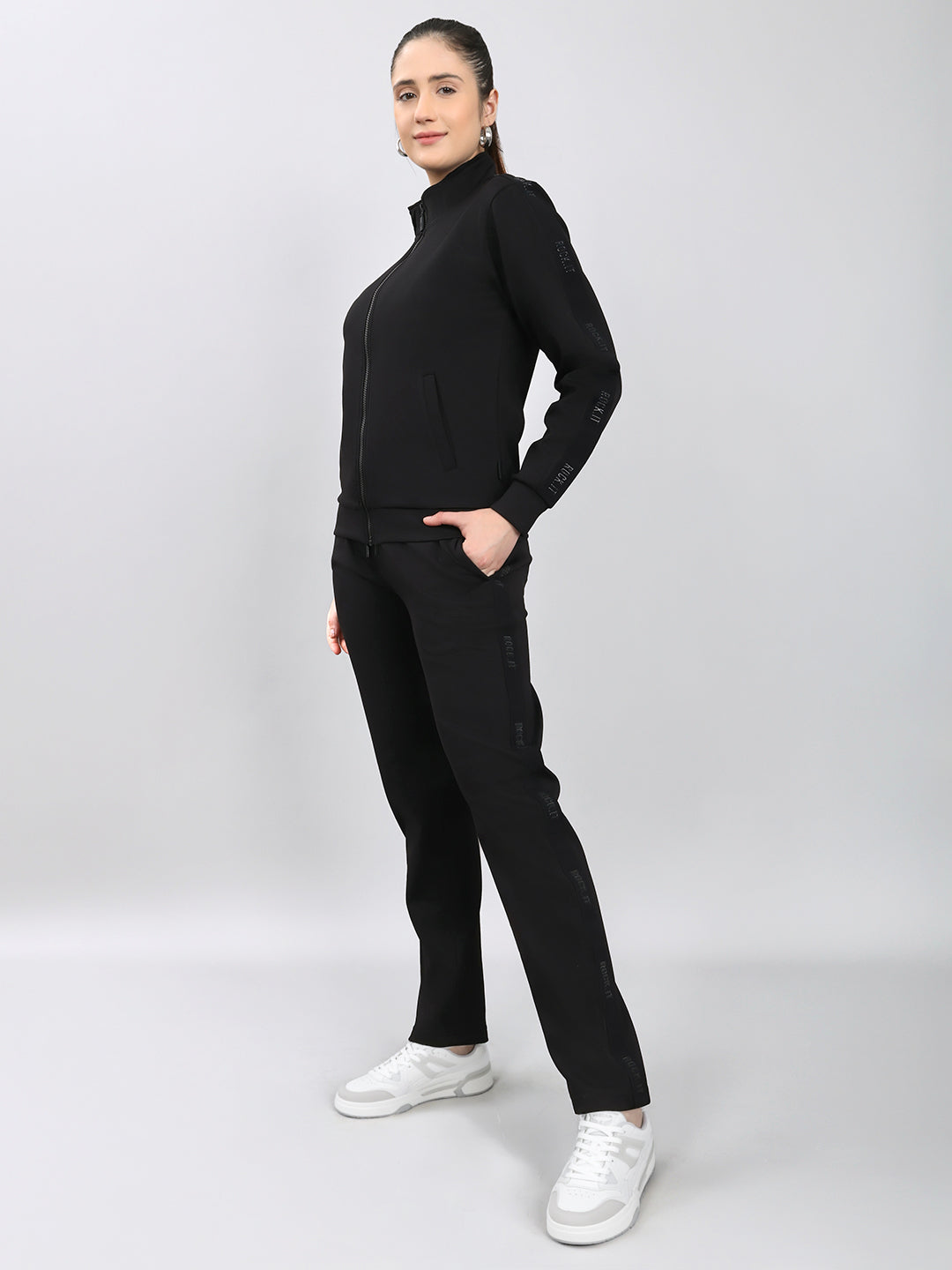 Rock.it Women Black Solid Collar Full Sleeve Winter Tracksuit