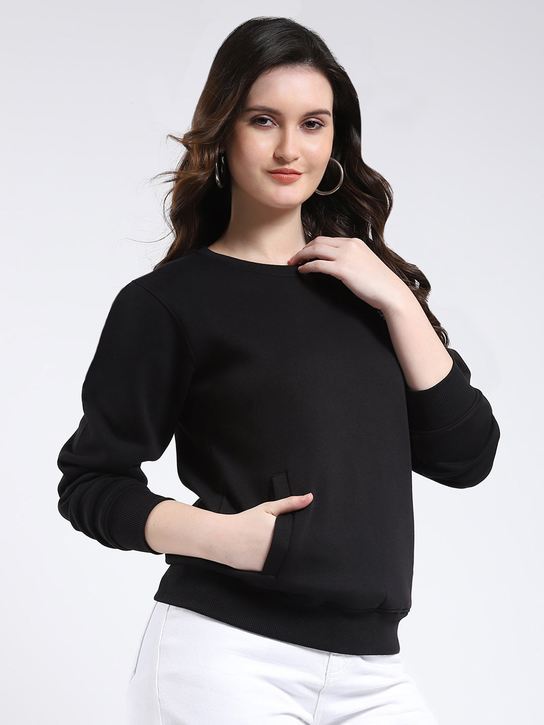 Rock.it Women Black Solid Round Neck Full Sleeve Sweatshirt