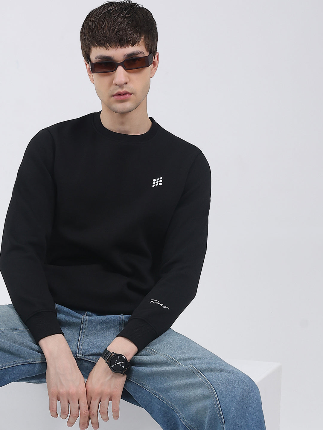 Rock.it Men Black Solid Round Neck Full Sleeve Sweatshirt