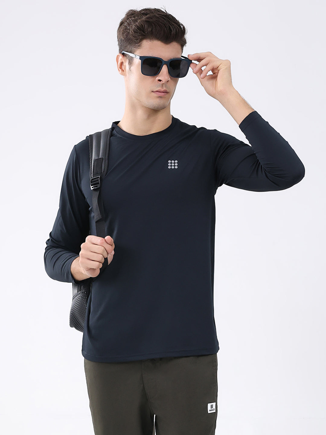 Rock.it Men Navy Blue Solid Round Neck Full Sleeve Winter T-Shirt