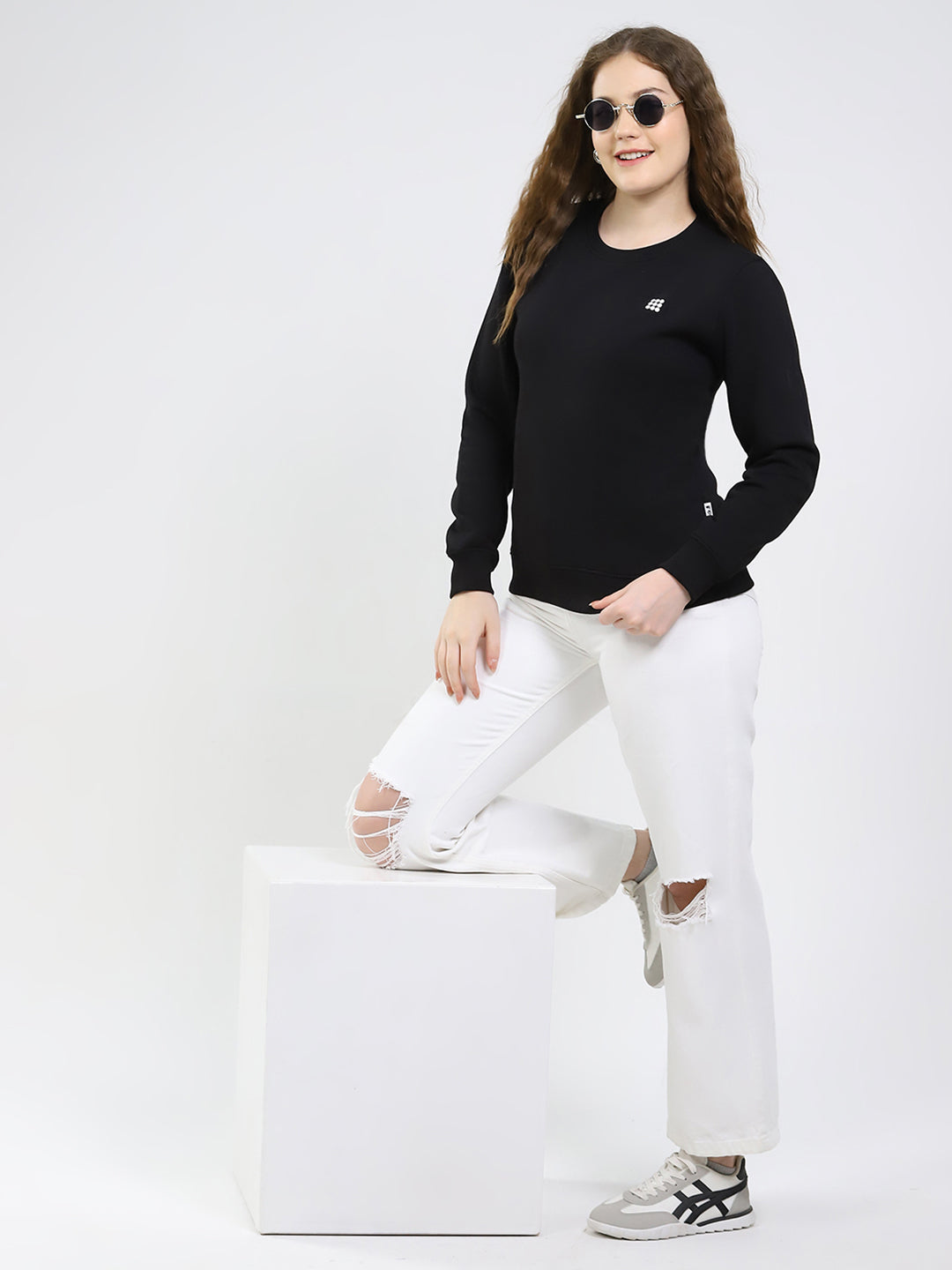 Rock.it Women Black Solid Round Neck Full Sleeve Sweatshirt