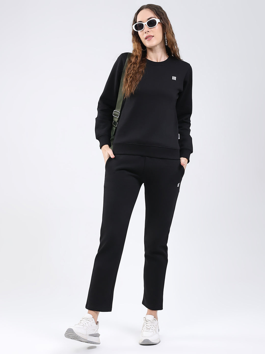 Rock.it Women Black Solid Round Neck Full Sleeve Winter Tracksuit