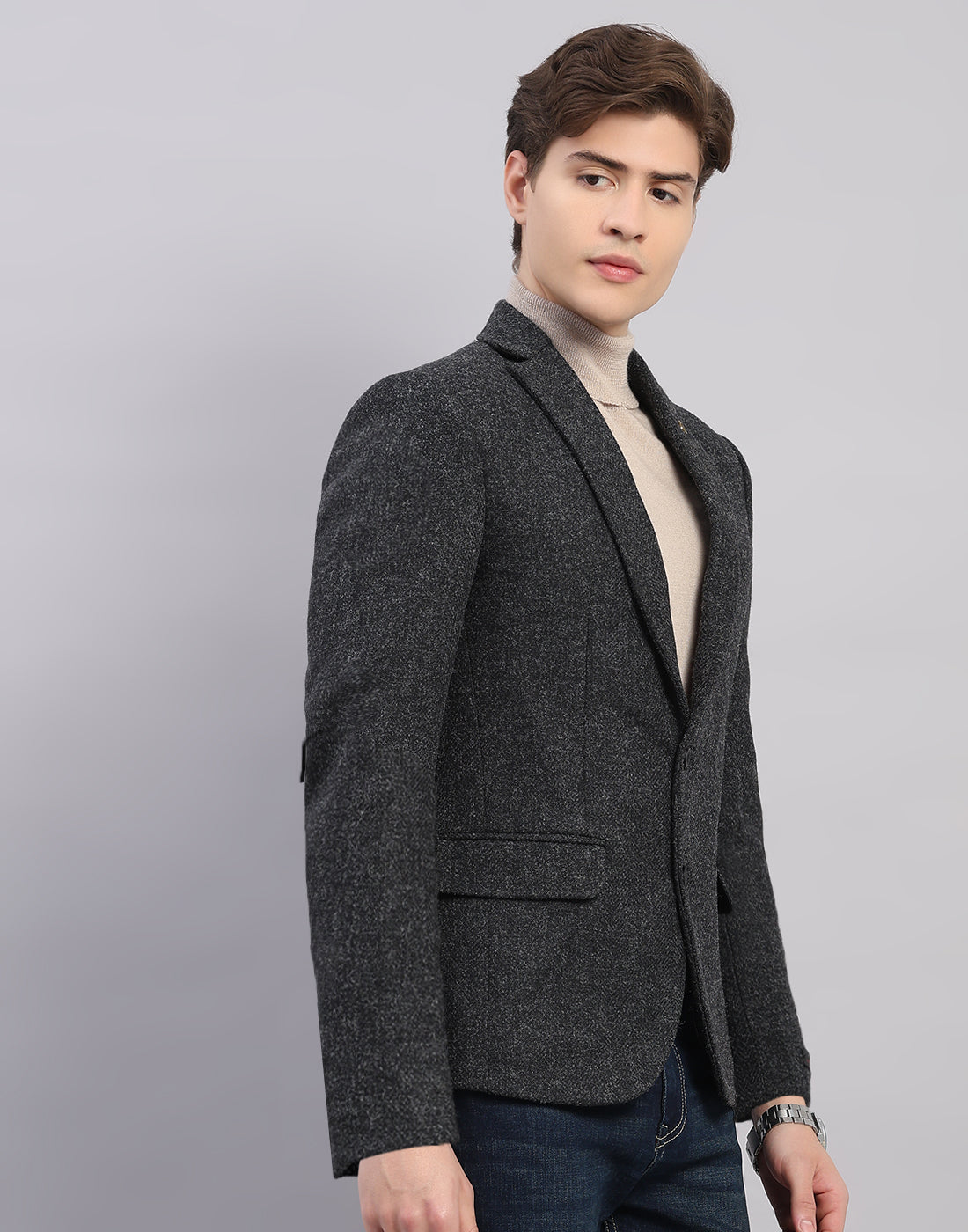 Men Grey Self Design Collar Full Sleeve Blazer