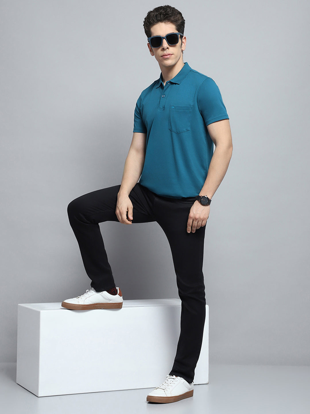Men Teal Blue Solid Collar Half Sleeve T-Shirt
