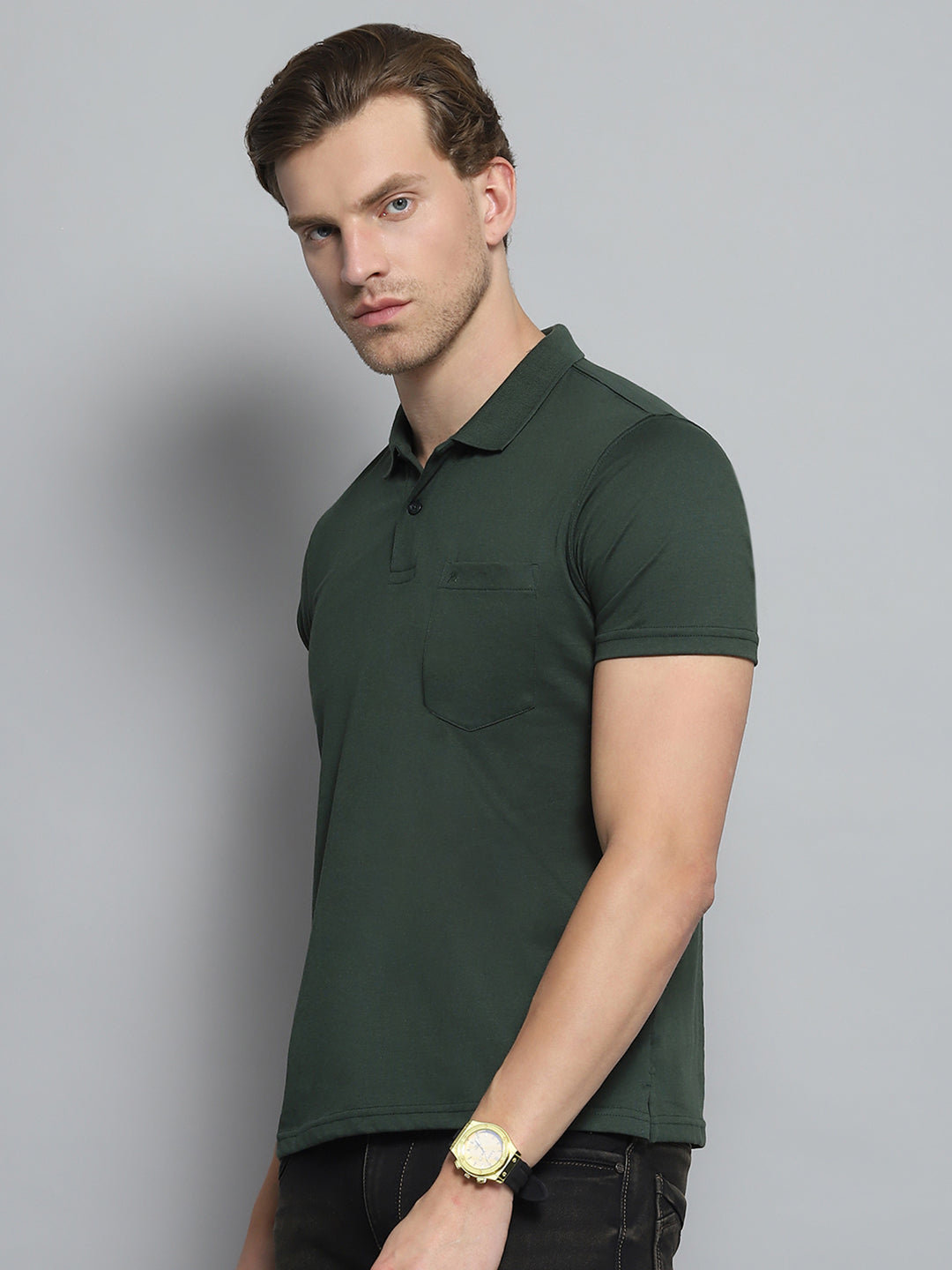 Men Green Solid Collar Half Sleeve T-Shirt