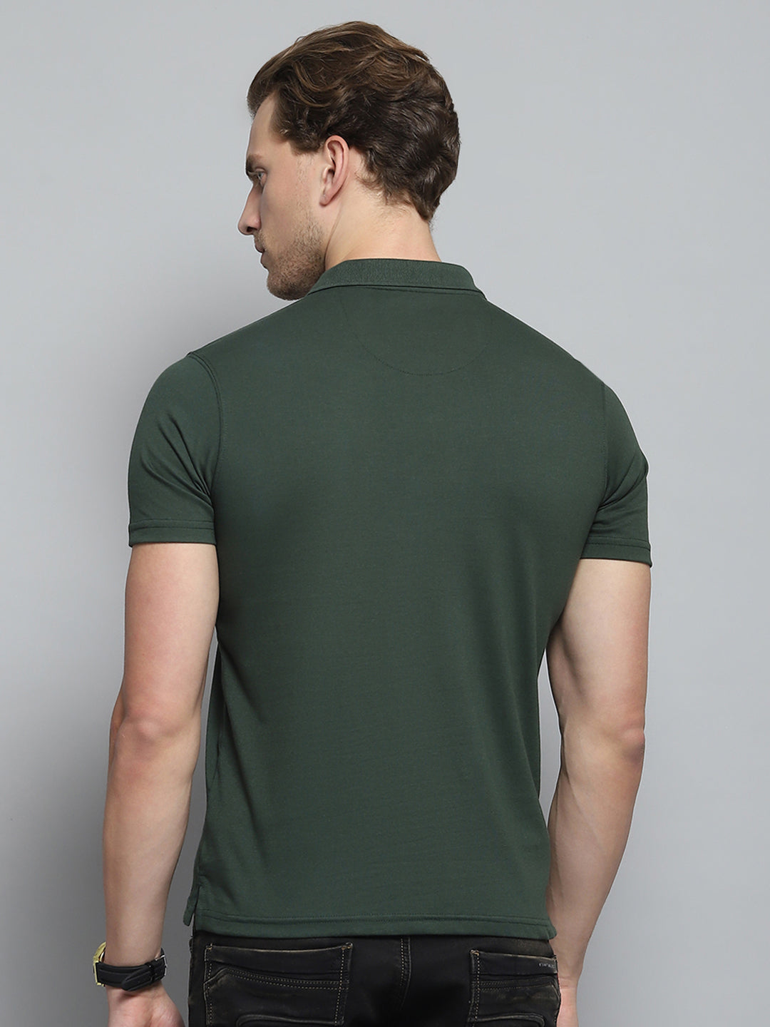 Men Green Solid Collar Half Sleeve T-Shirt