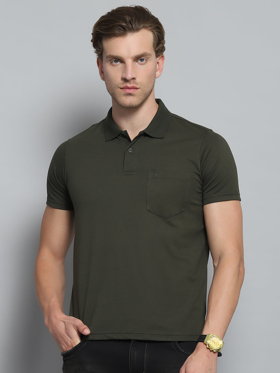 Men Olive Solid Collar Half Sleeve T-Shirt