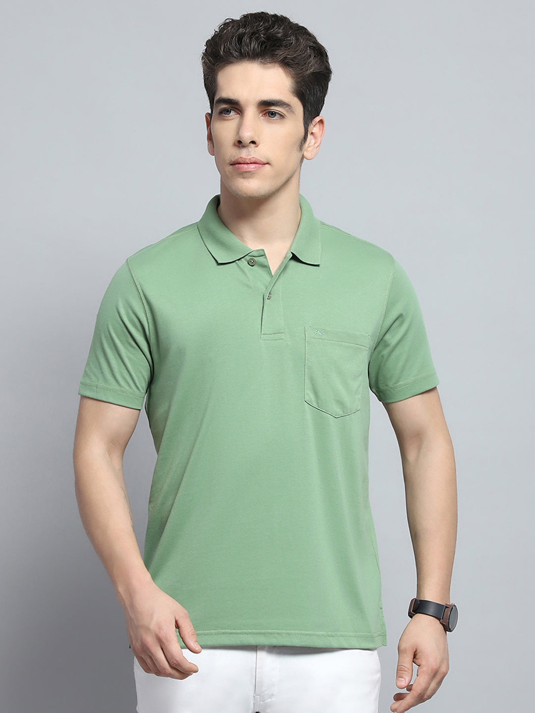 Men Green Solid Collar Half Sleeve T-Shirt