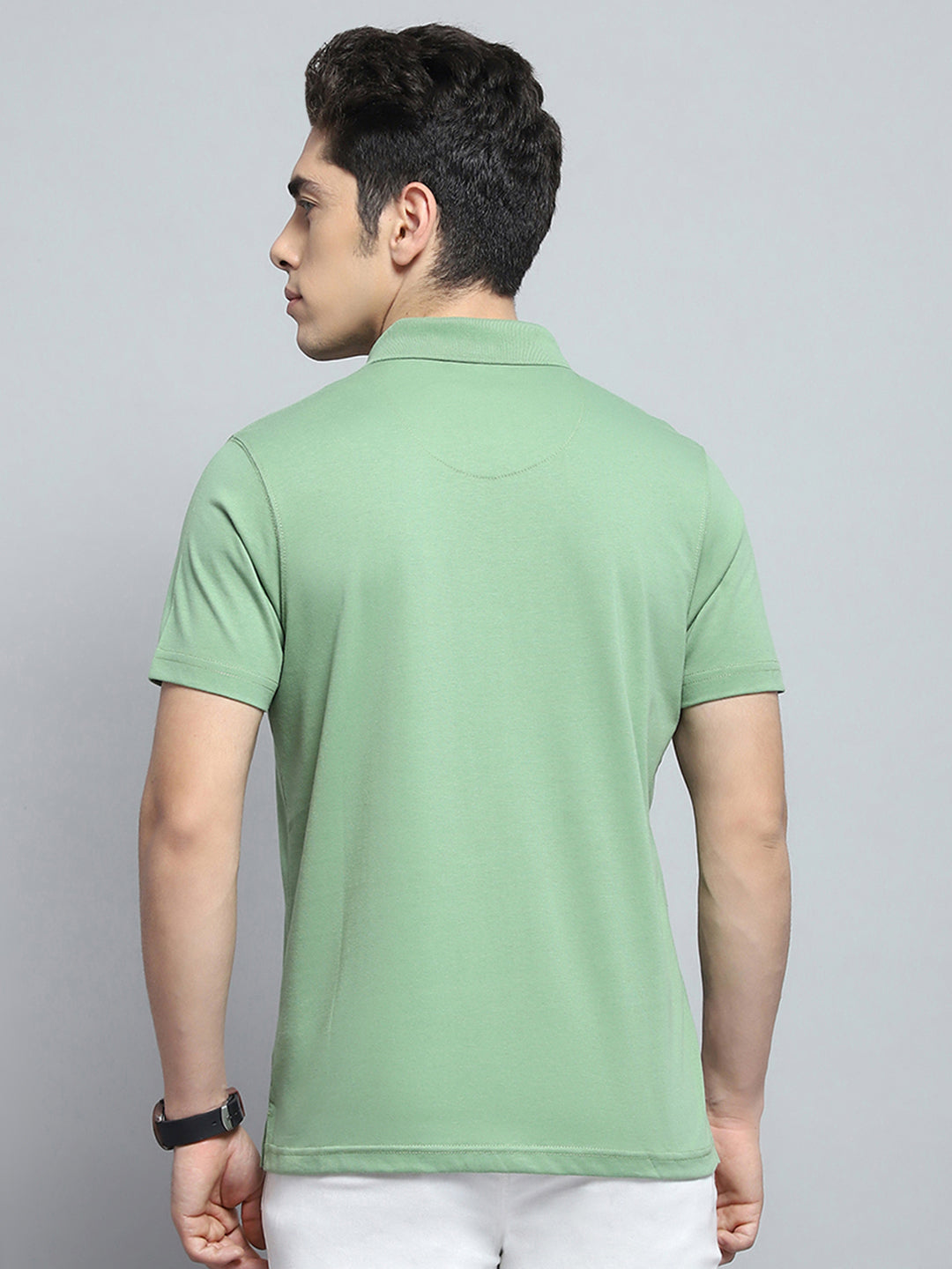 Men Green Solid Collar Half Sleeve T-Shirt