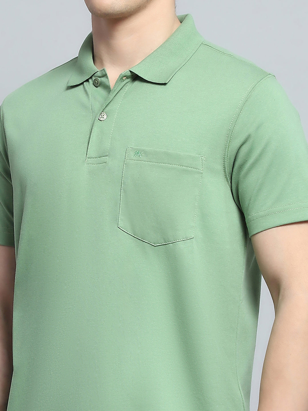 Men Green Solid Collar Half Sleeve T-Shirt