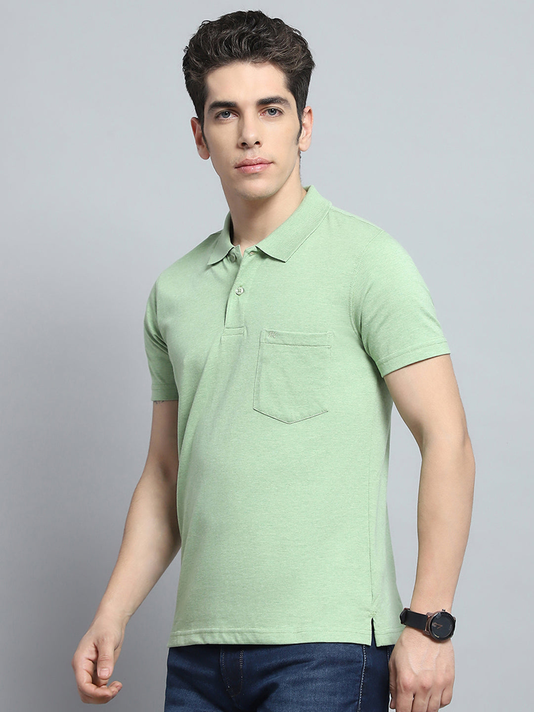 Men Green Solid Collar Half Sleeve T-Shirt