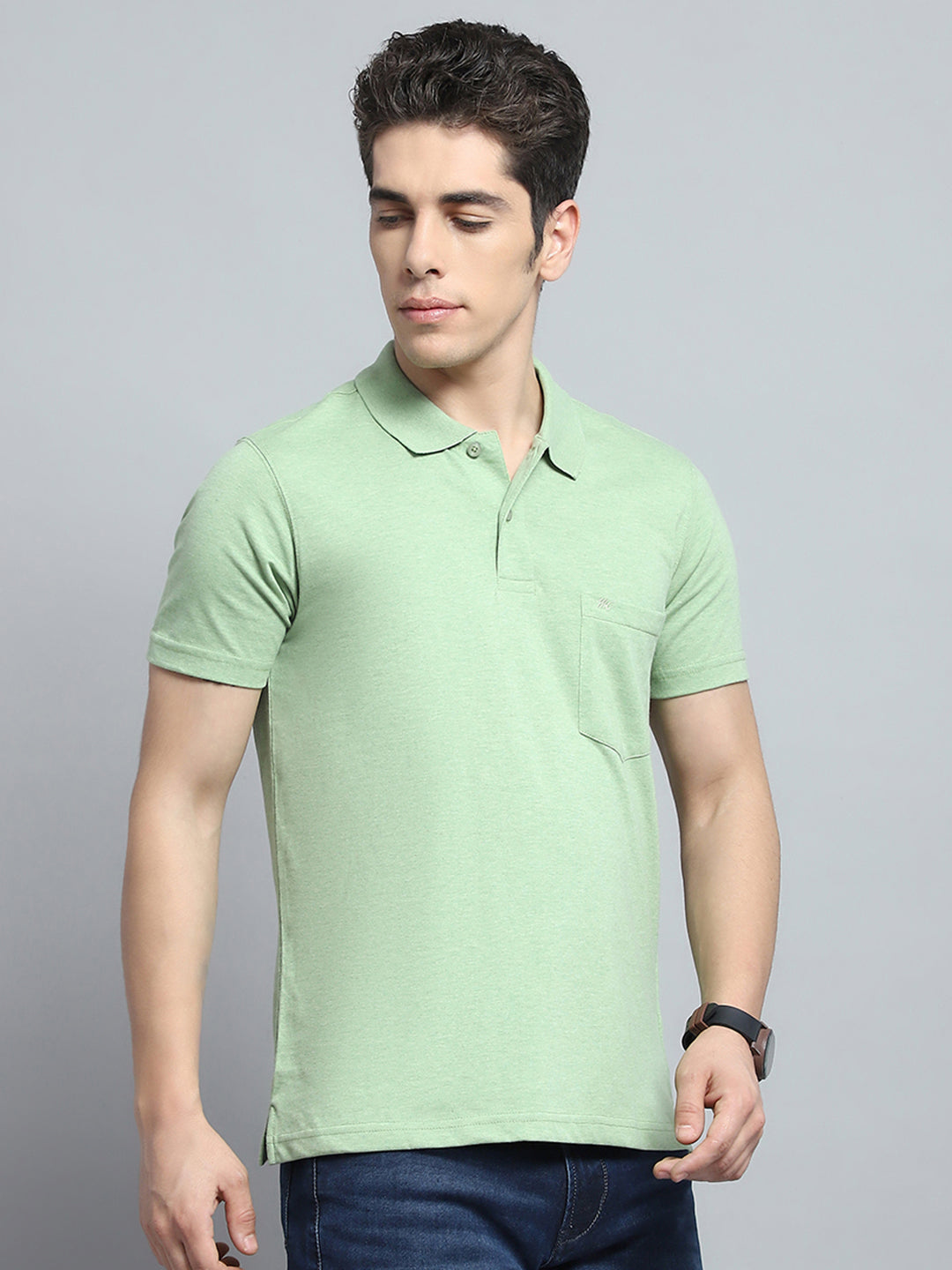 Men Green Solid Collar Half Sleeve T-Shirt