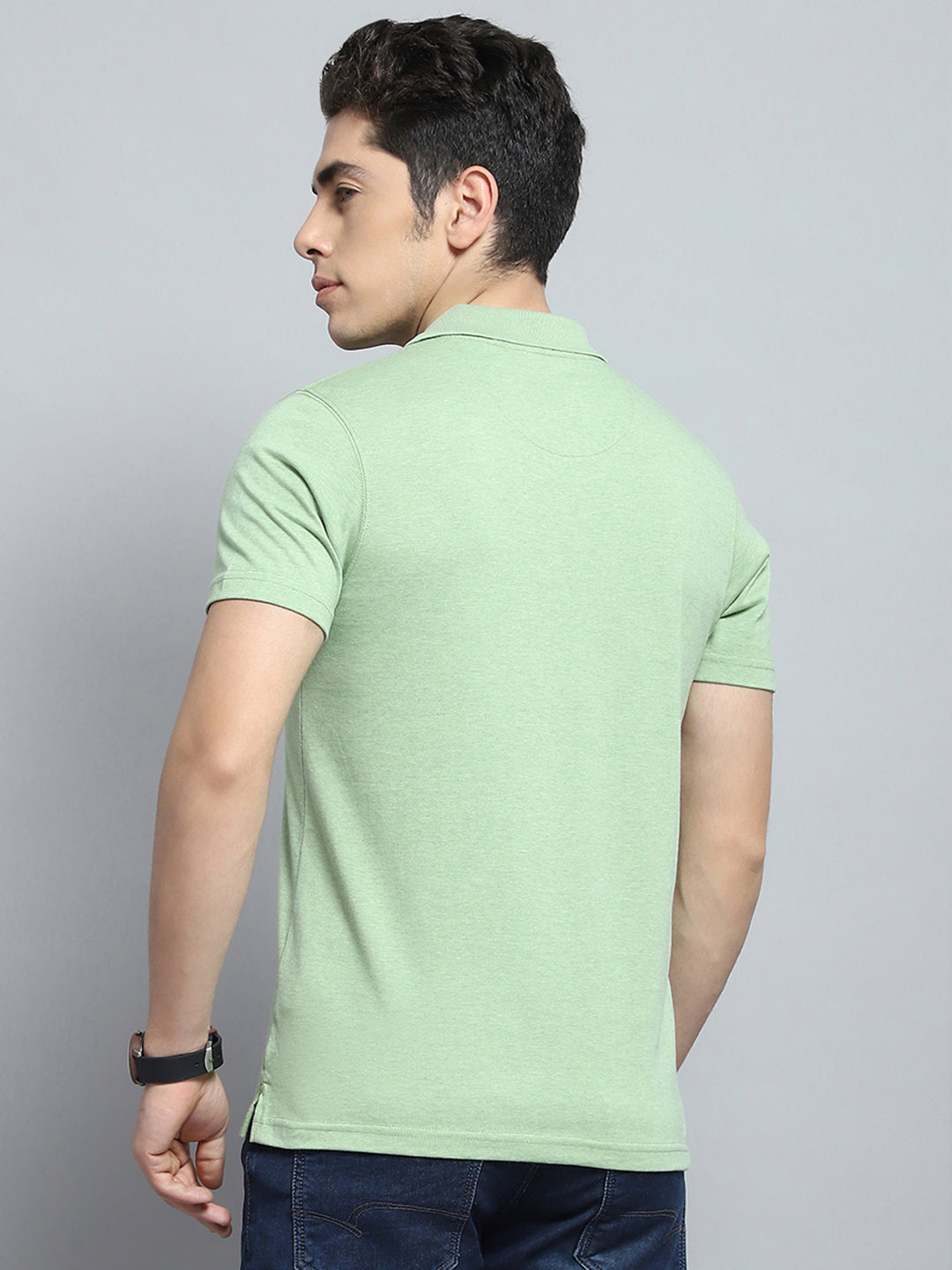 Men Green Solid Collar Half Sleeve T-Shirt