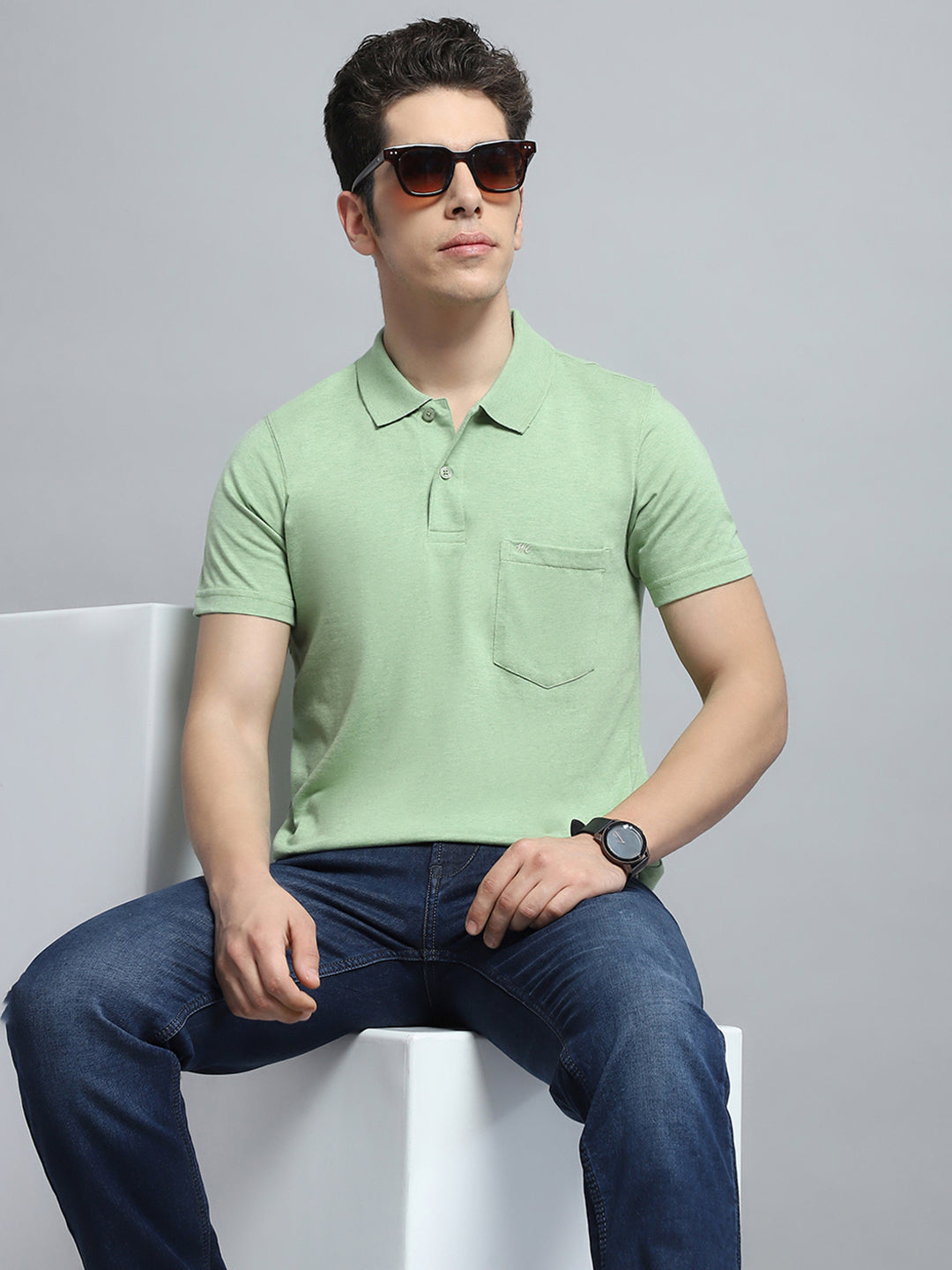Men Green Solid Collar Half Sleeve T-Shirt