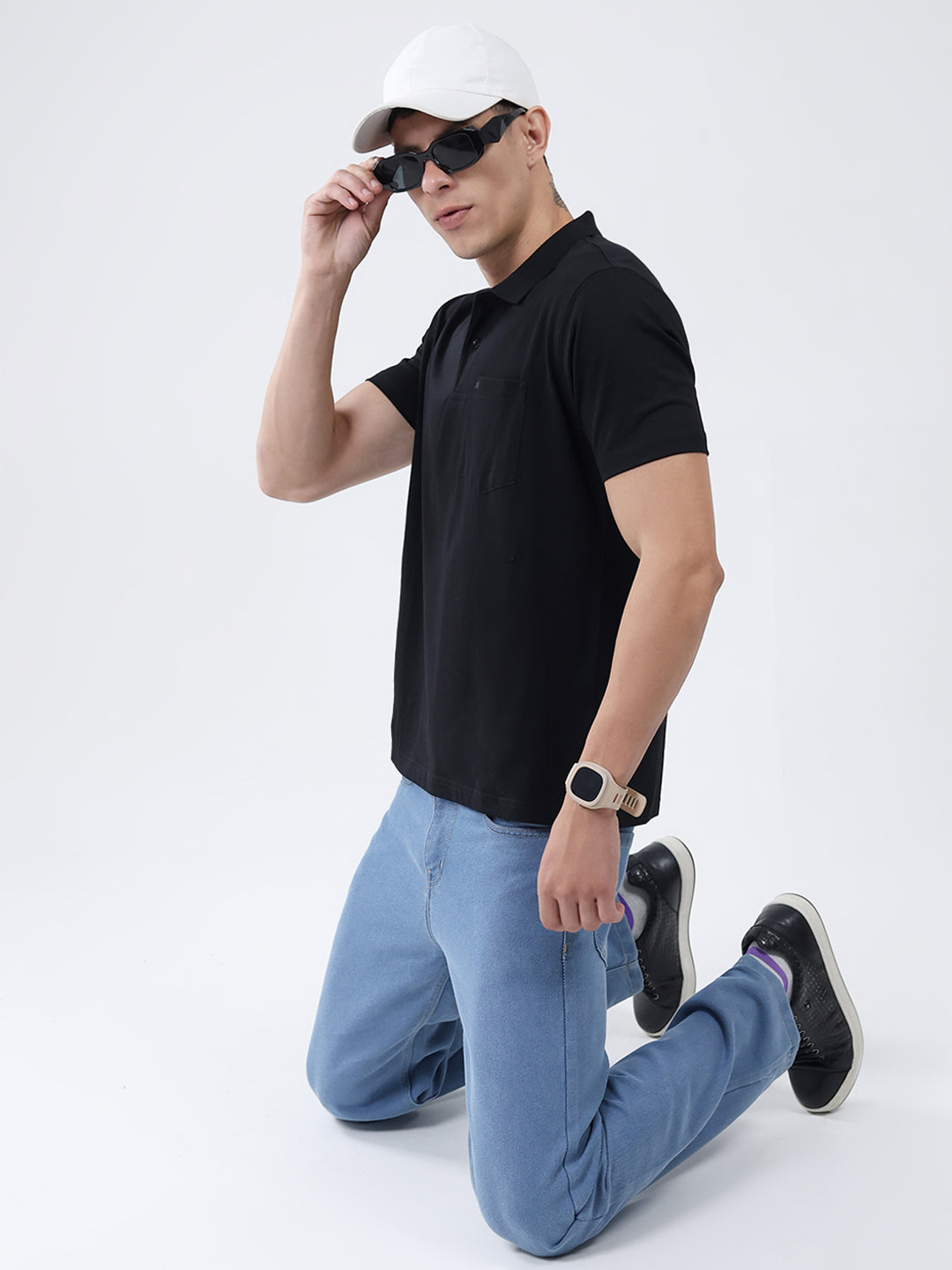 Men Black Solid Collar Half Sleeve T-Shirt
